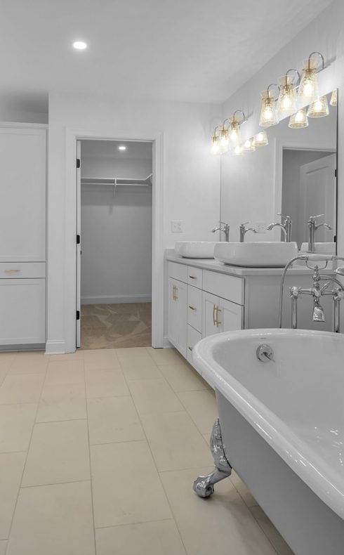 Kenwood Primary Bath