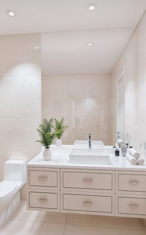 679b8c2cc83841f93049b209_Lucca-Cabana